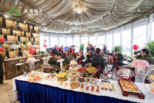 灵通篷房为河南商丘售楼处搭建绿色临时售楼中心